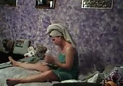 Seksi sarışın bebek Anna utanmadan poz hdaltyazilipornoizle veriyor